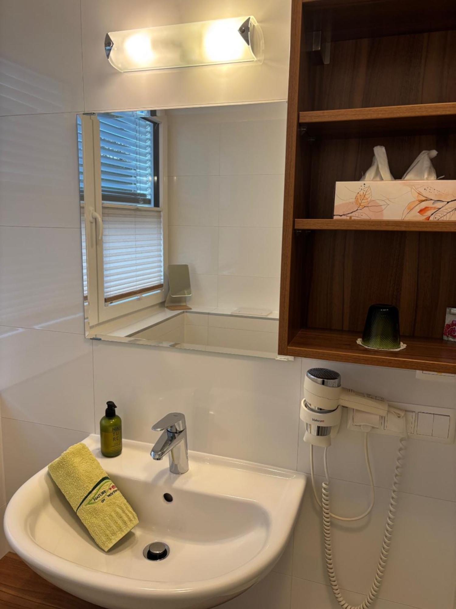 NATURE erLeben Appartement&Komfortzimmer Velden am Wörthersee Eksteriør billede